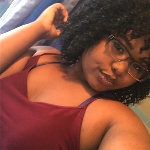 Meet your Posher, Keva